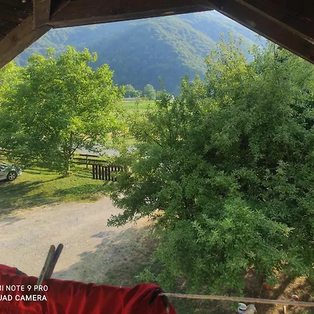 Kuca Za Odmor Matic Gæstehus *